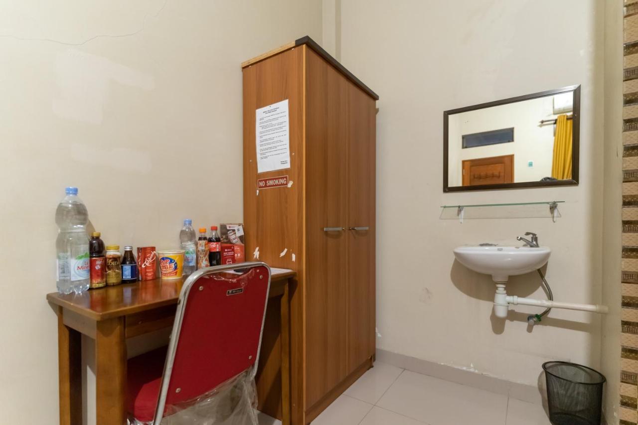 Reddoorz At Joyce Guest House Medan Buitenkant foto